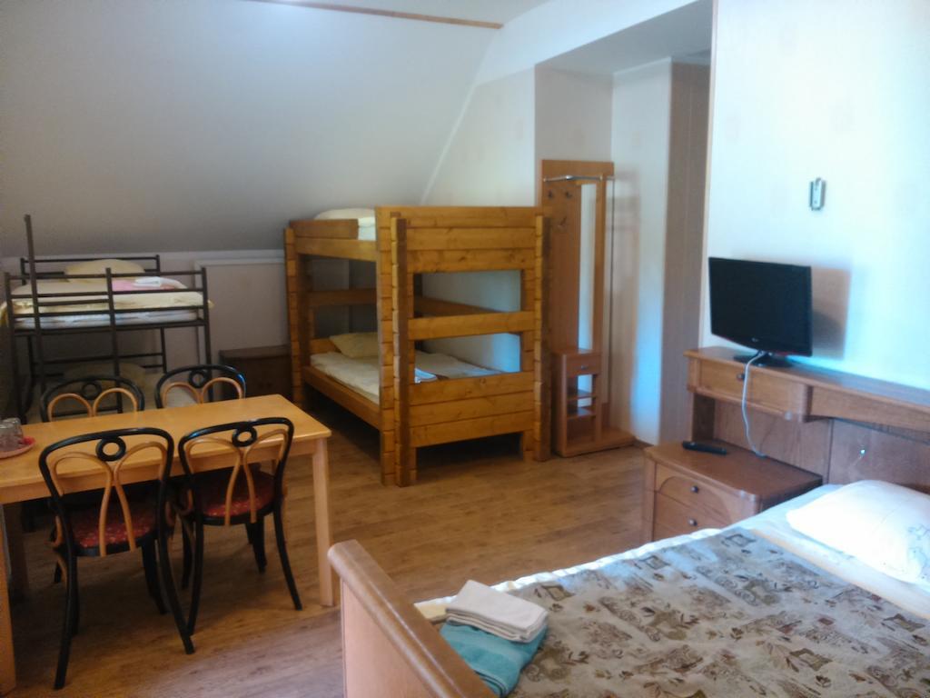 Apartamento Kõrtsitalu külalistemaja Kopu  Habitación foto
